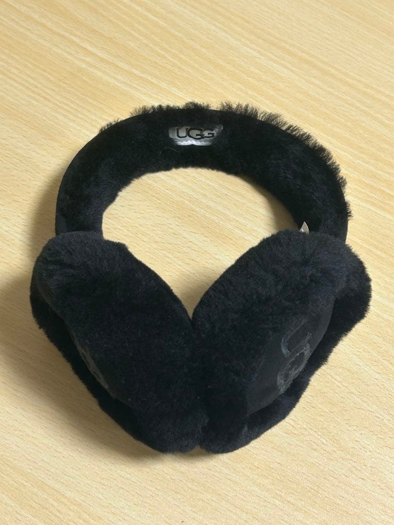 UGG イヤーマフ　耳当て　ブラック