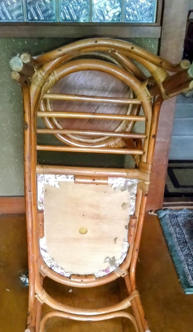 《昭和レトロ》藤製テーブル付椅子ラタン製