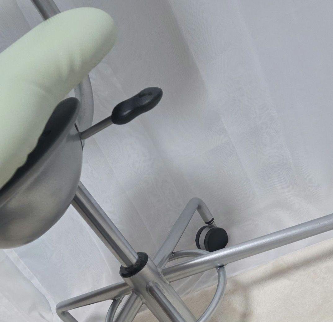 ITOKI イトーキ タシット KLC-012 椅子