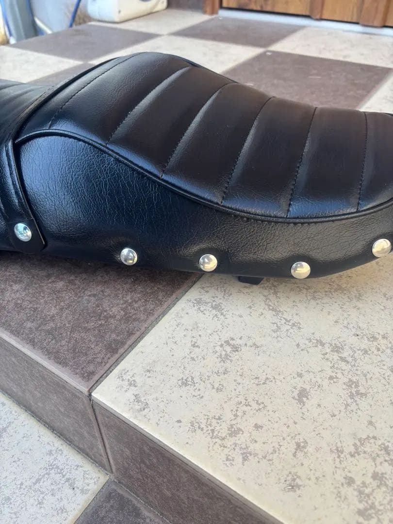 バリオス　２型　黒皮ボタン　タックロールシート /GSX250FX あんこ抜き