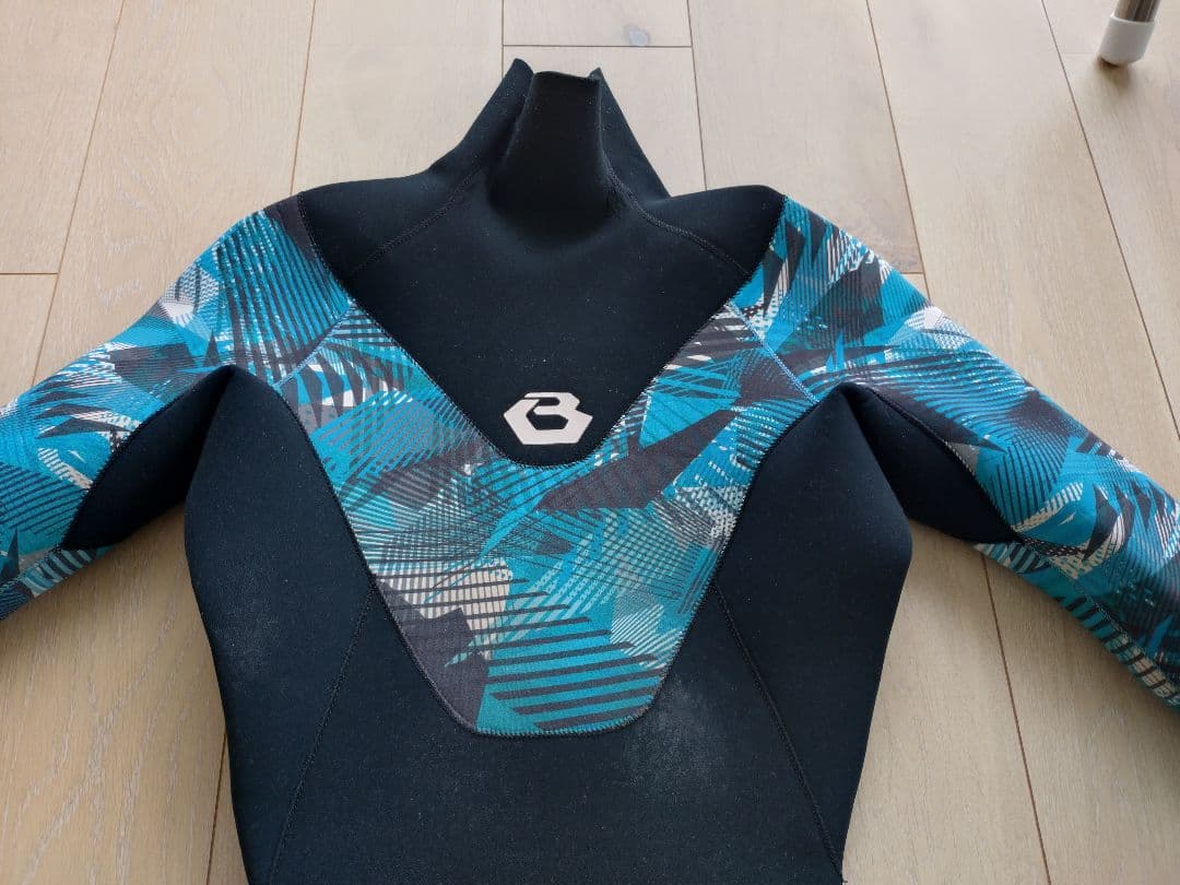 【カワイイBEWET】ジャージフルスーツ　裏起毛　Mサイズ