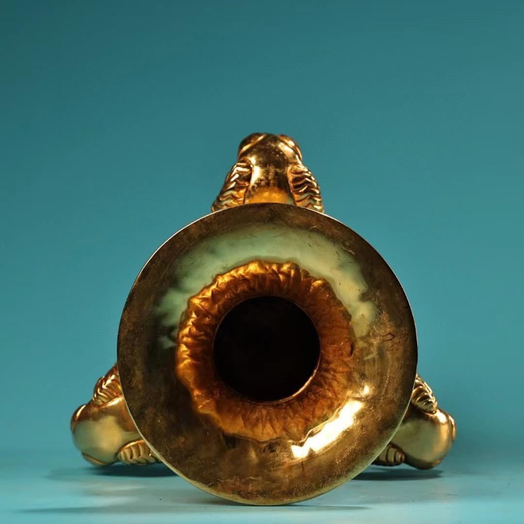 中国古美術・旧蔵鎏金三羊花瓶・純銅细密彫・純手作り・高浮彫・置物・観賞瓶・文房具