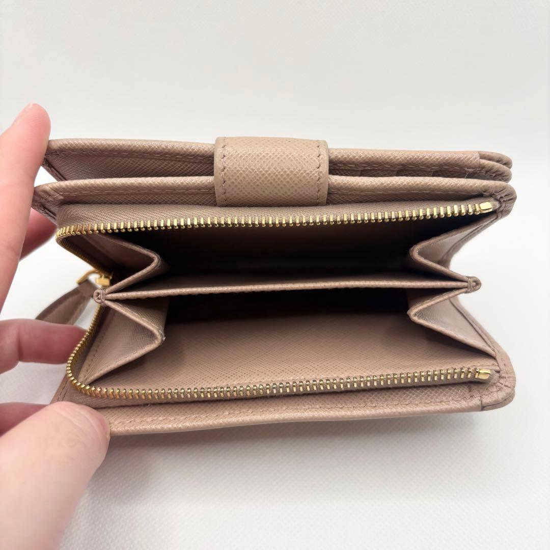 【美品】数回のみ使用 プラダ PRADA 二つ折り財布 サフィアーノレザー財布