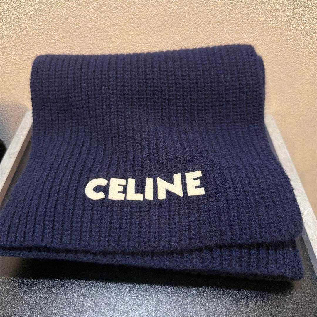 美品ですCELINE ネイビー ニットマフラー