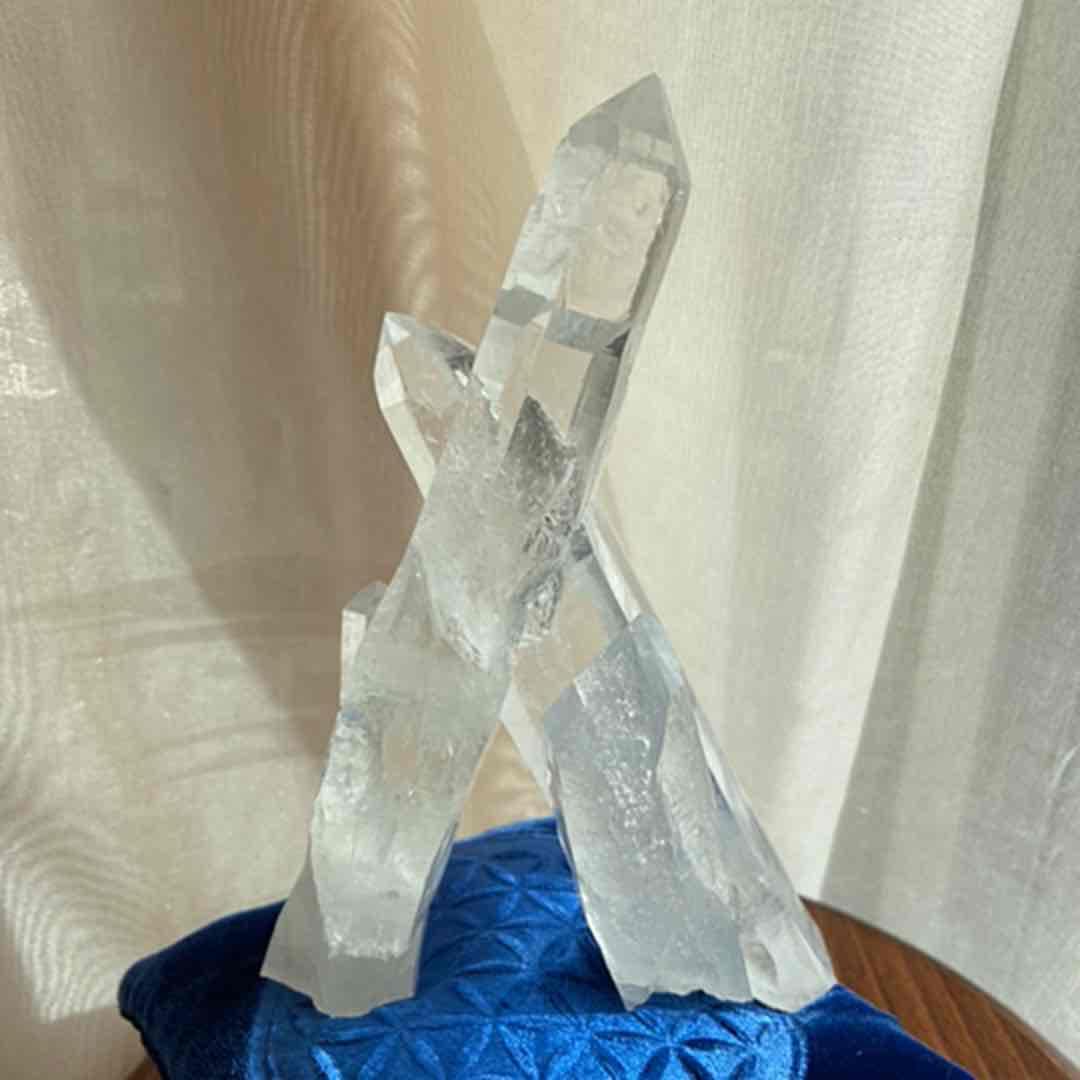 レア！イシス レーザー　クロス結晶