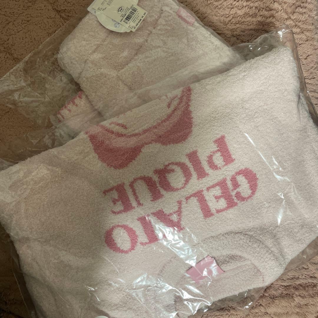 gelato pique ドラみちゃん　ベビモコ　上下セット　ピンク