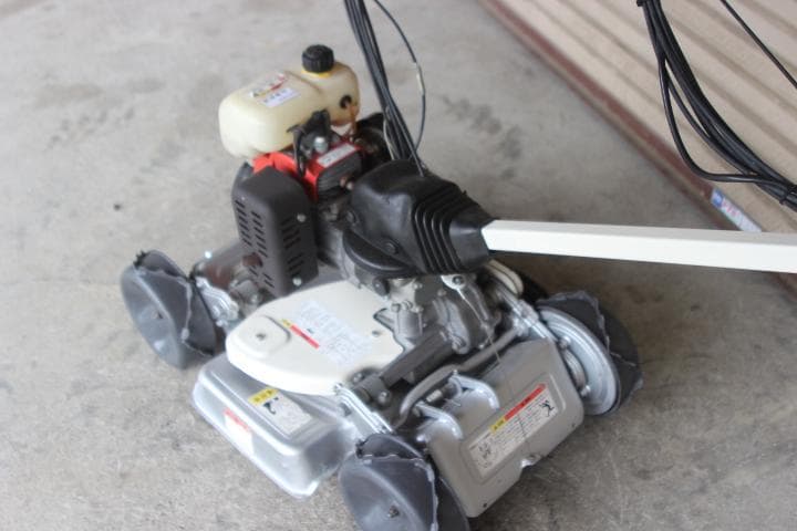 草刈機　オーレック　スパイダーモアー　SP850B　4WD　爪新品　斜面刈