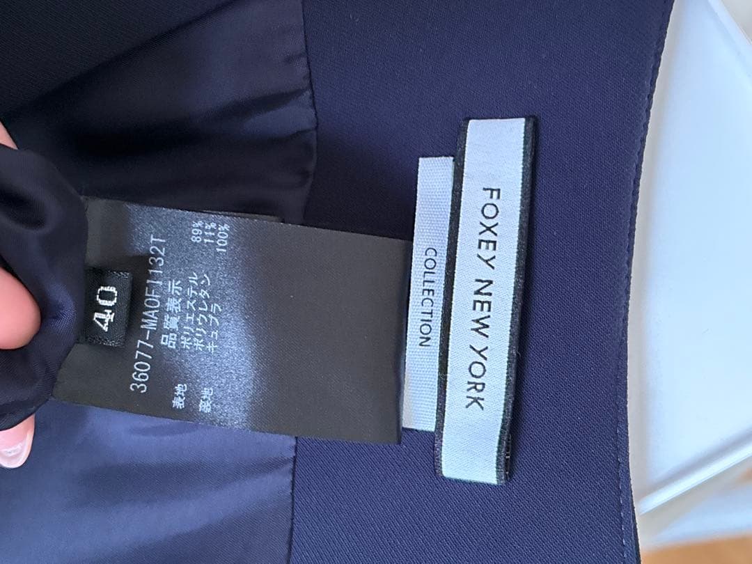 美品　フォクシーコレクション　ワンピースコートフロントプリーツ　紺色　40