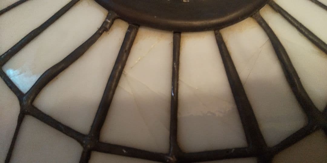 ハンドメイド最安値ステンドグラス3灯式ペンダントライト昭和レトロ　ステンドグラス