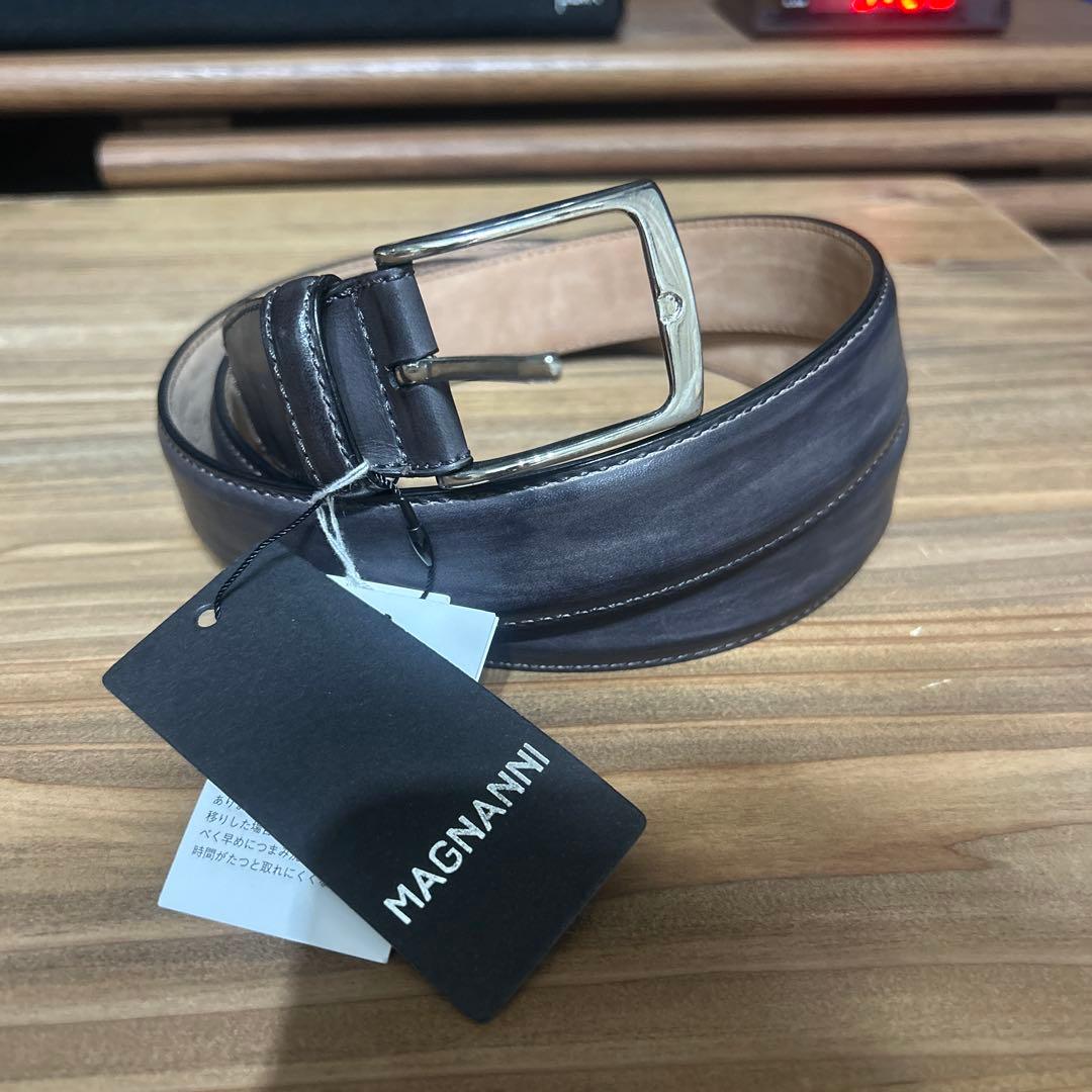 新品未使用 マグナーニ 3cm幅ベルト