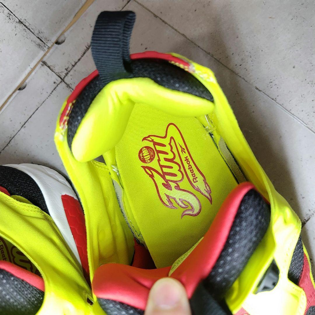 美品 Reebok ポンプフューリー 26.5cm V47514 蛍光イエロー