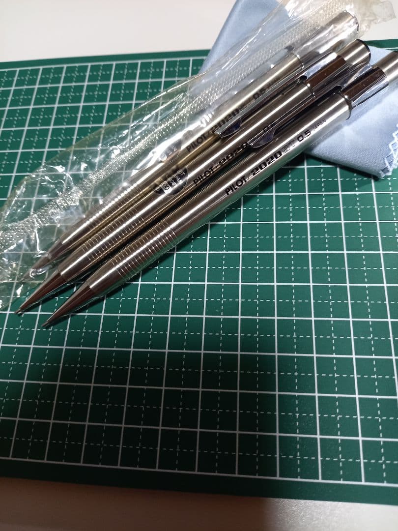 廃盤PILOT 2020STシャープペンシル 0.5mm 3本セット　フレフレ