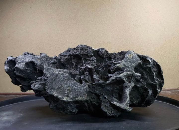 揖斐白倉谷真黒石 ウブ 23kg