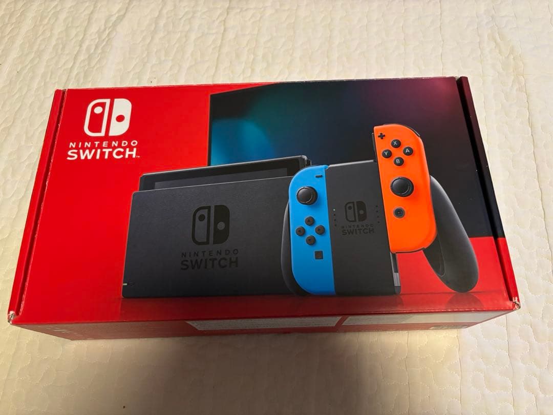 ニンテンドーSwitch 通常モデル 【中古】（2022年購入・箱あり）