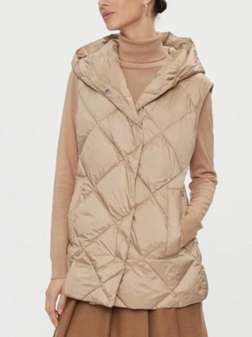 ほぼ未使用✨ マックスマーラ ダウンベスト 2023AW ベージュ 36 丈長め