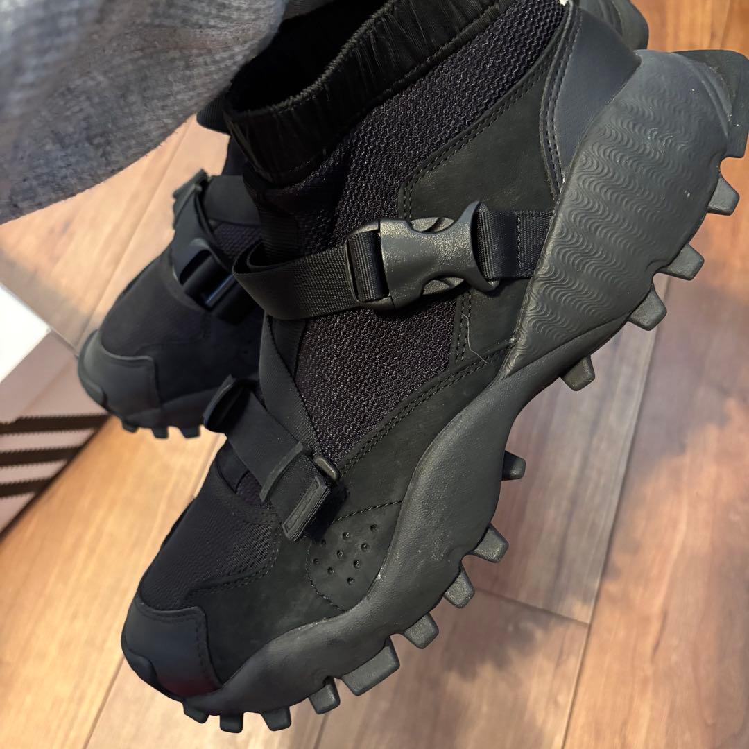 希少サイズ HYKE adidas コラボ SEEULATER シーユーレイター