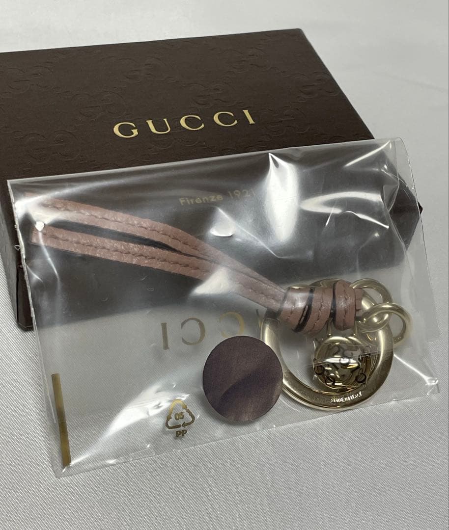 【マイメロりんさま】GUCCIグッチ キーリング インターロッキングG