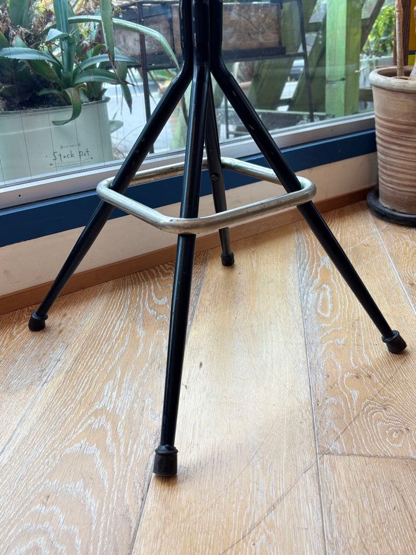 ◇1960s mid century◇ Joal社 オレンジ スツール ①