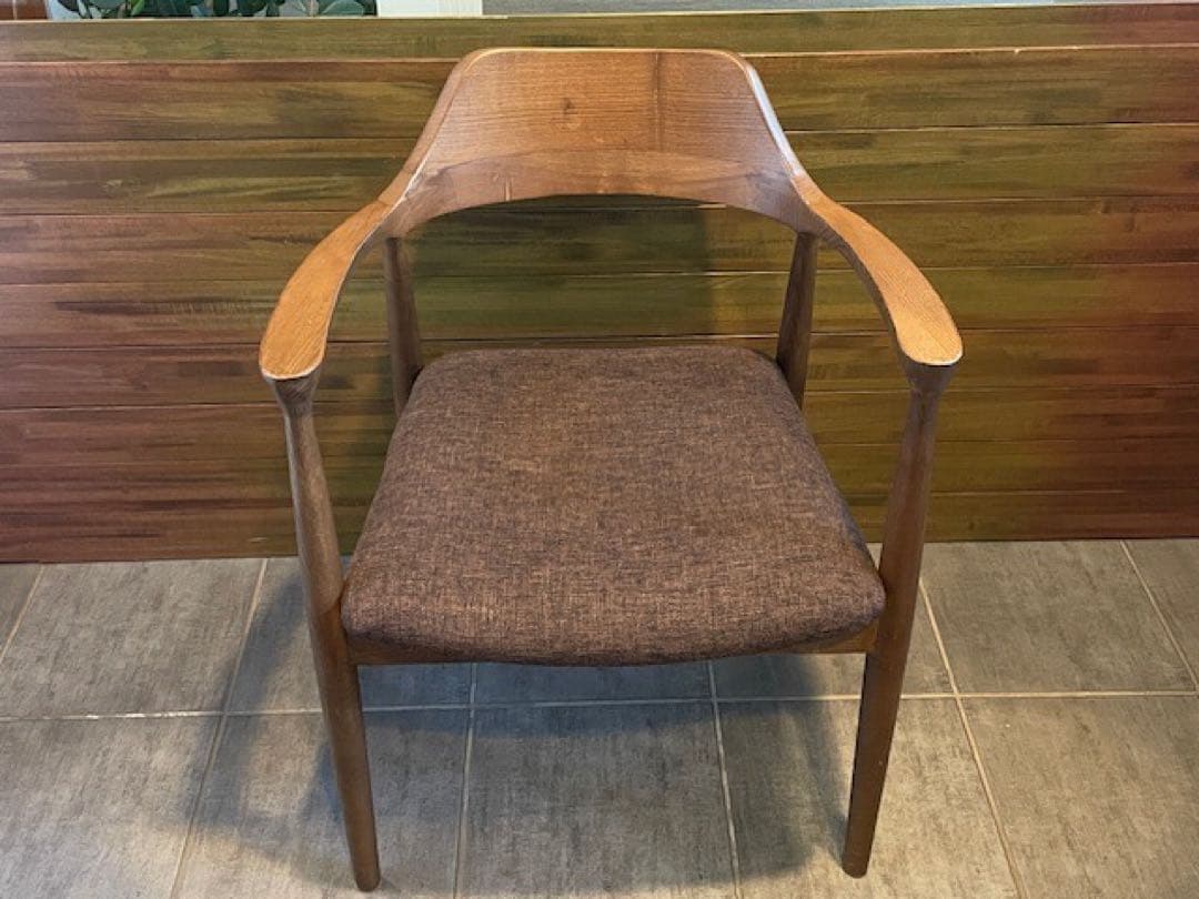 こんねこん12■タモ無垢材/天然木 アームチェア/ダイニングチェア■B