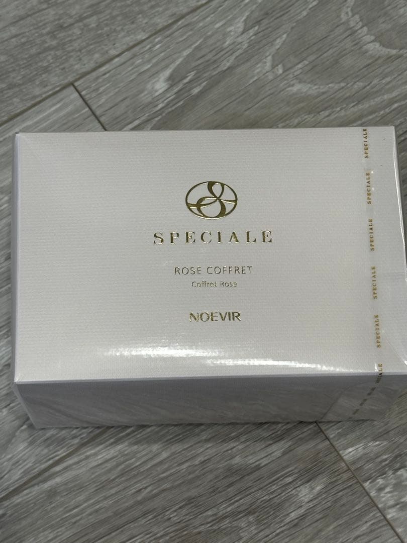 ノエビア　スペチアーレ　ローズコフレ