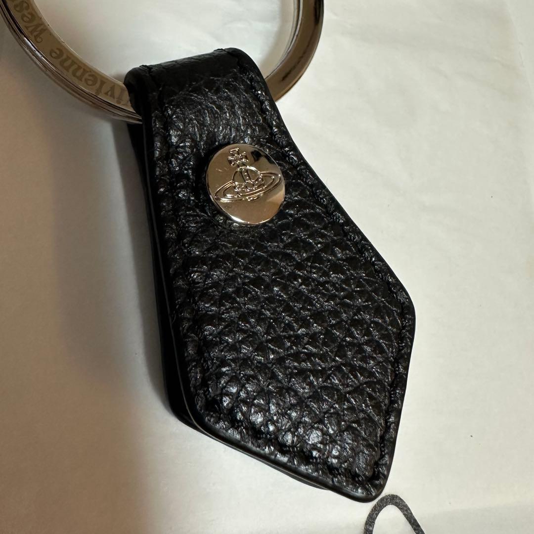 新品 ヴィヴィアンウエストウッド ハートチャーム キーホルダー キーリング 黒
