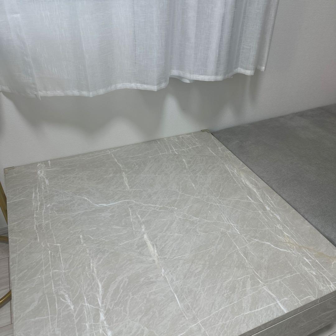 【LOWYA】大理石ローテーブル　正方形　ホワイト