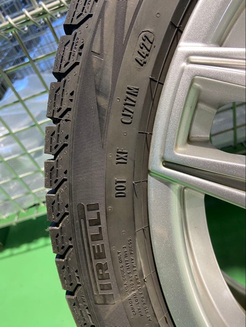 Pirelli ICE ZERO スタッドレスタイヤ 17インチ