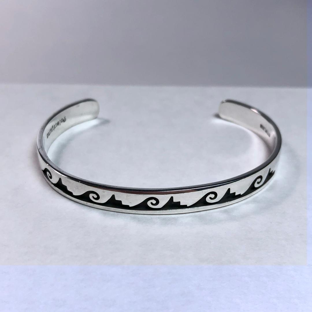インディアンジュエリー　ホピ族　バングル　スターリング シルバー　オーバーレイ