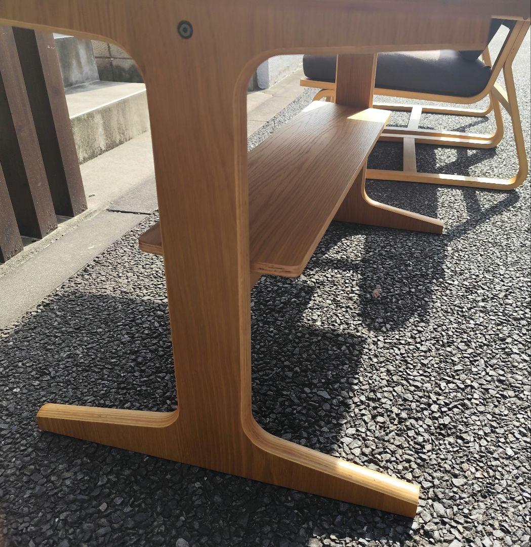 【パグモモ】無印良品　リビングでもダイニングでもつかえるテーブル2