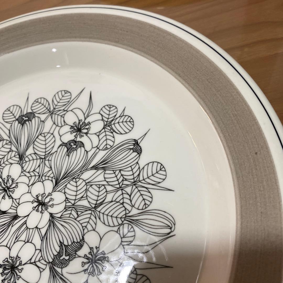 クロッカス　アラビア　グレーリム　プレート　26㎝　中皿　大皿　ブラック　D