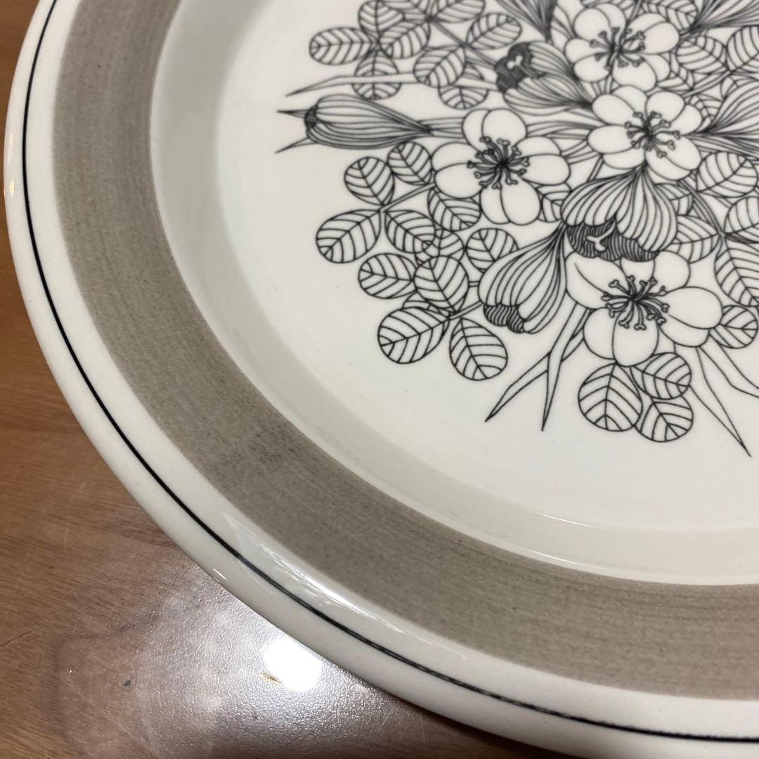 クロッカス　アラビア　グレーリム　プレート　26㎝　中皿　大皿　ブラック　D