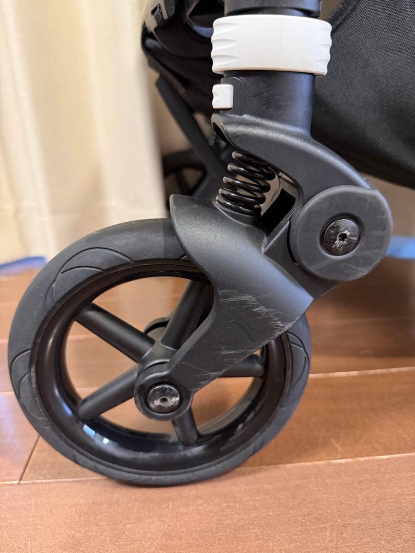 バガブー　ビー6 レッド&ブラック