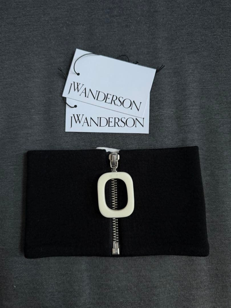 JW ANDERSON ブラック ネックウォーマー