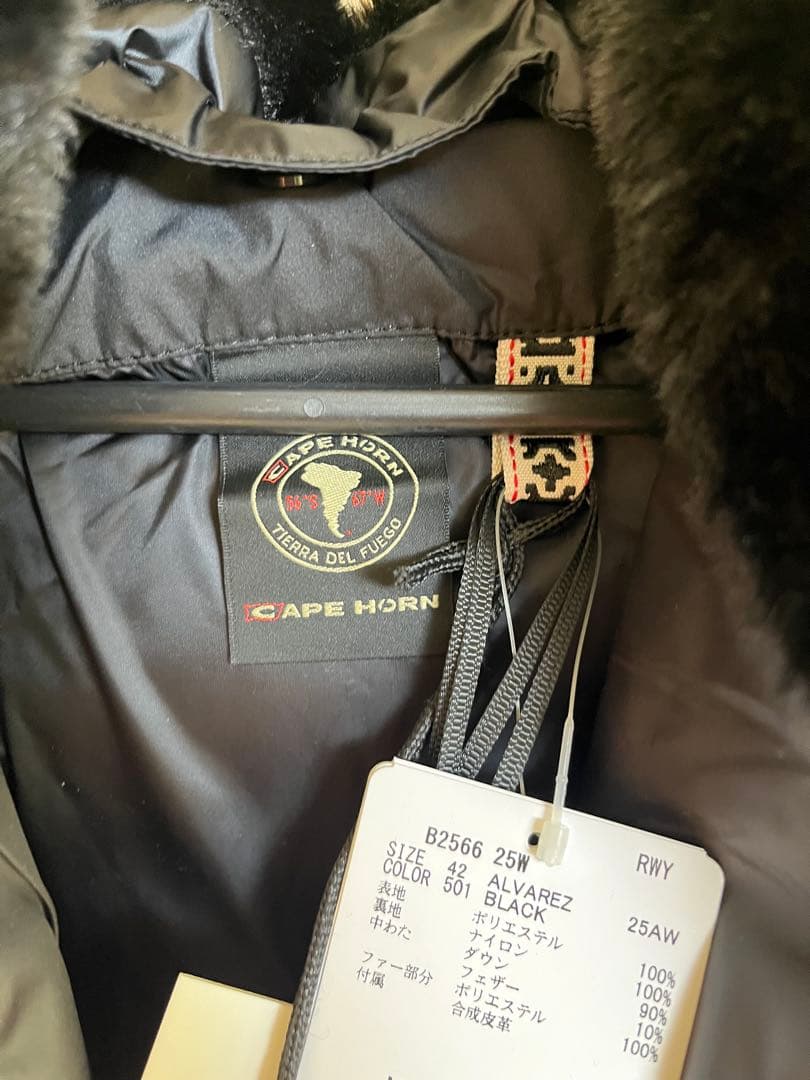 新品タグ付　CAPEHORN ALVAREZ ブラックダウンジャケット　42