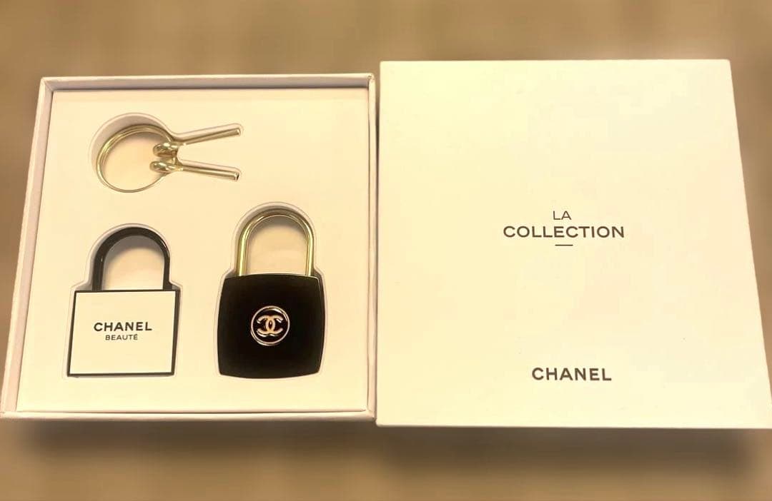 【ことちゃん専用】CHANEL La Collection カナデ　キーリング