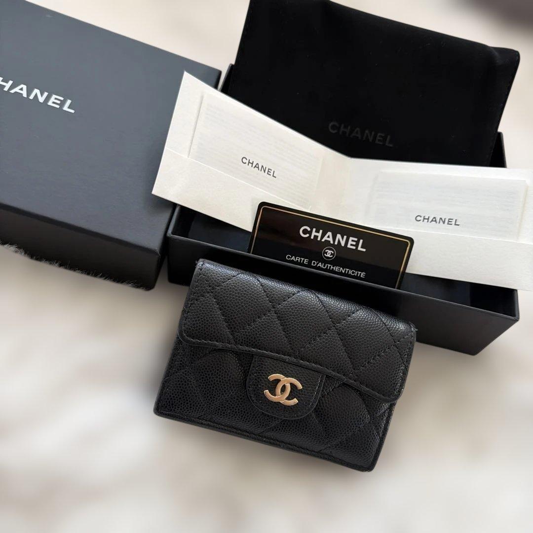 【美品】CHANEL ブラック キャビアスキン 三つ折り財布