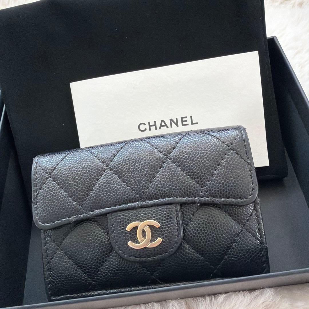 【美品】CHANEL ブラック キャビアスキン 三つ折り財布