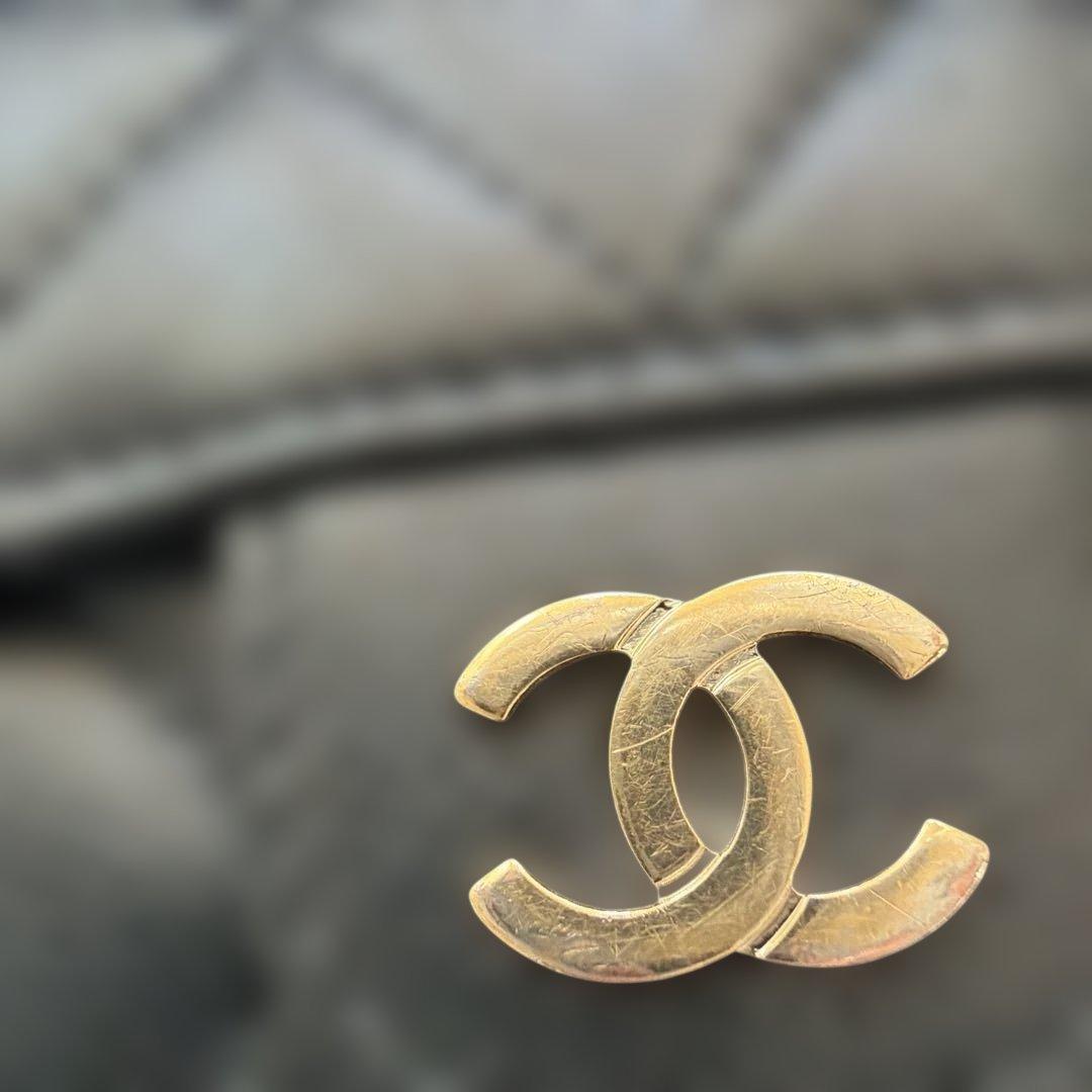 【美品】CHANEL ブラック キャビアスキン 三つ折り財布