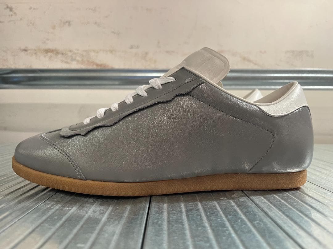 C*F様 未使用☆廃盤カラー／メゾンマルジェラ／レプリカ／フェザーライトスニーカ