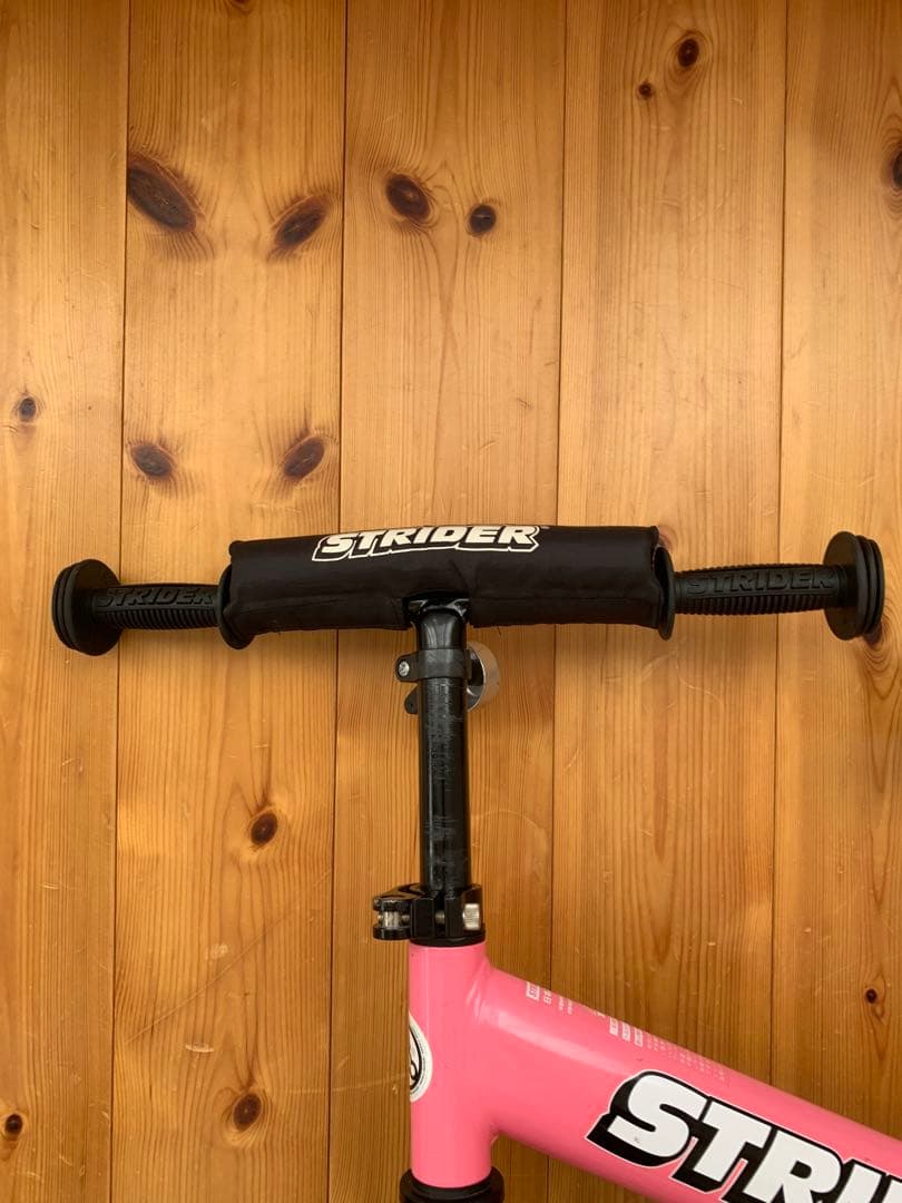 ★ストライダー★STRIDER★スポーツモデル★新品タイヤ1本★12インチピンク