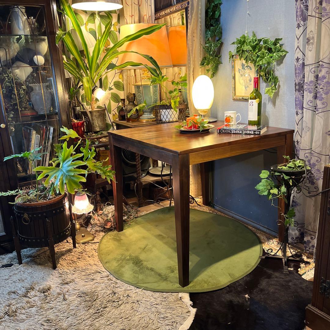 Sale 美品　ヴィンテージ ウォールナット無垢　コンパクト　ダイニングテーブル