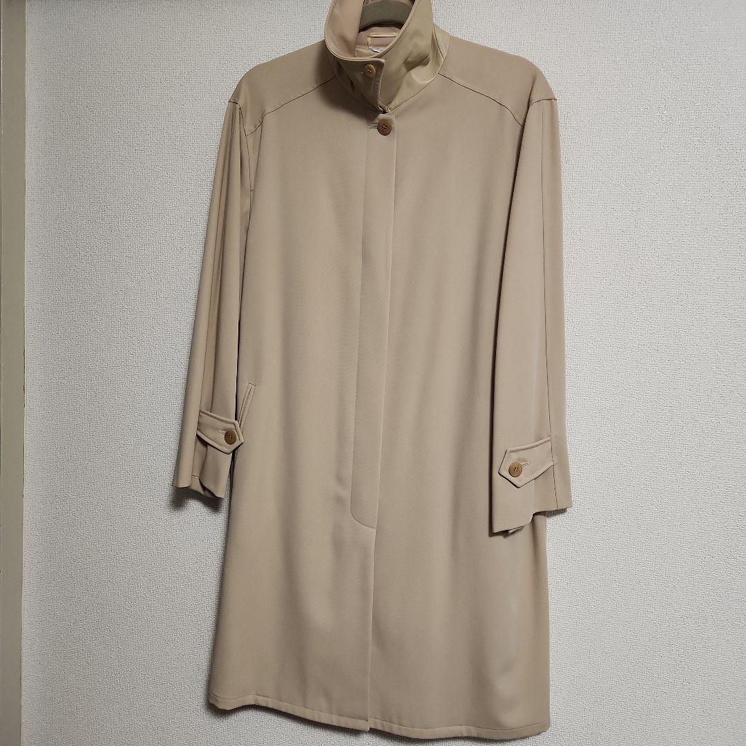 【新品】マックスマーラ白タグバージンウールコートベージュ 40サイズ