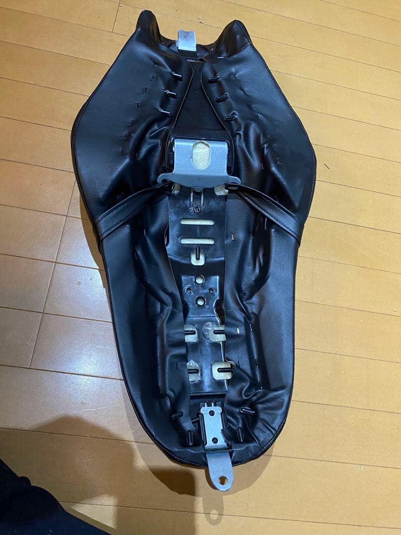 スポーツスターシート