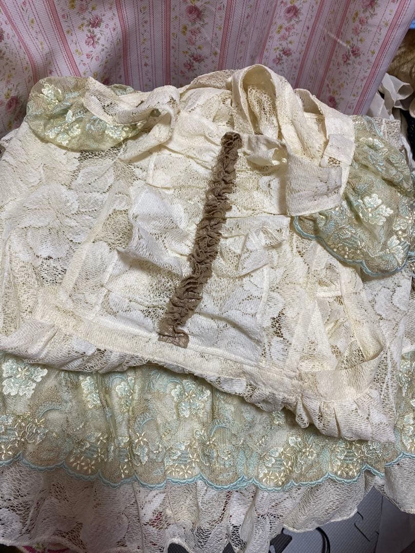 アトリエまりこシリーズハンドメイドo,+:。☆.*・+フリフリ♥️ロココ♥️エプロン