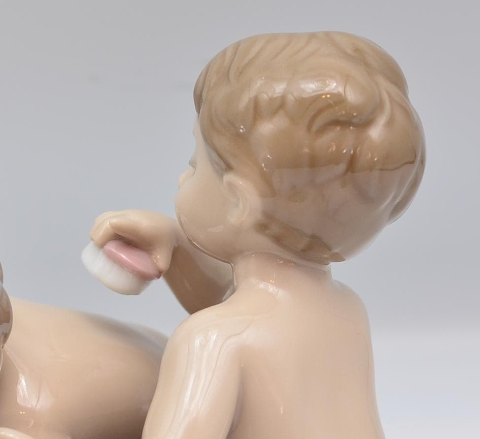 お風呂だよ　＃6411　★リヤドロ　スペイン　ポーセリン　光沢仕上げ　絶版