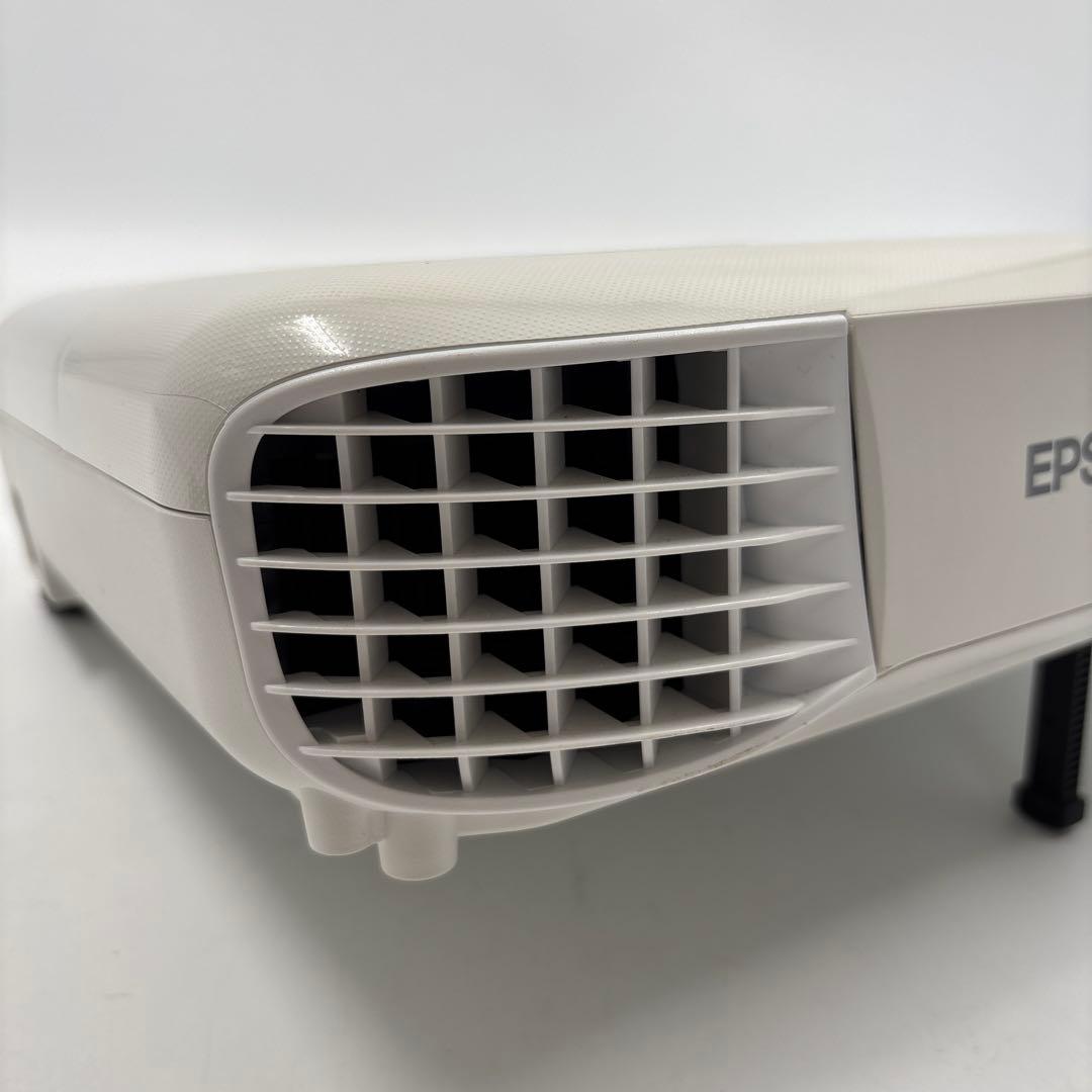 EPSON プロジェクター　EB-E01