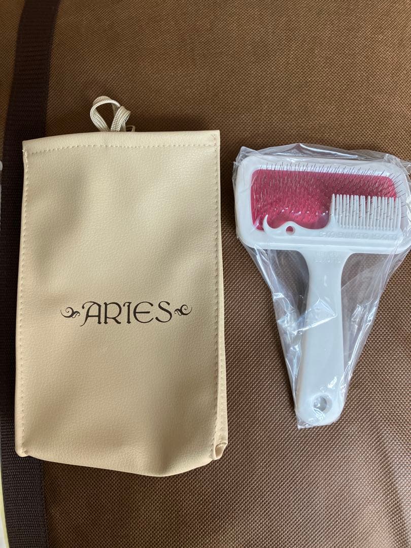 新品未使用 東洋羽毛 アリエスラグ ムートンカーペット Sサイズ180×180