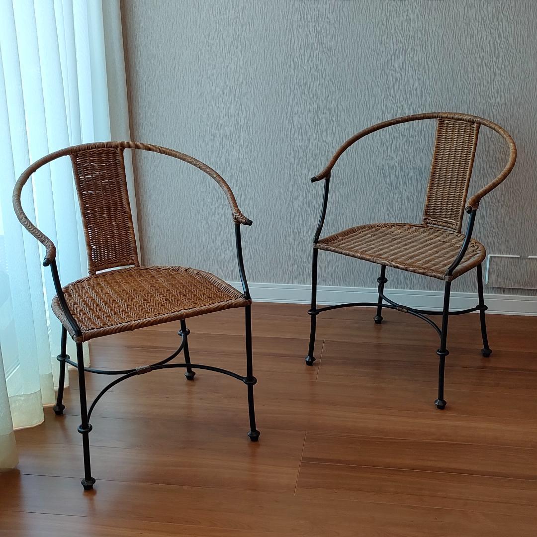ヴィンテージ　ラタンチェア①　アイアンフレーム　アームチェア