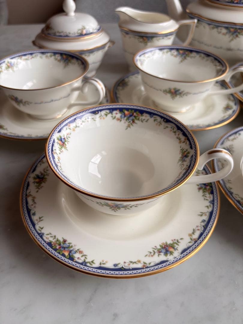 MIKASA ミカサ　花柄陶器ティーセット　MONTPELLIER 15点セット