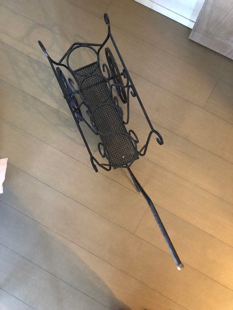 ワインボトルラック アイアン アンティーク　ガーデニング